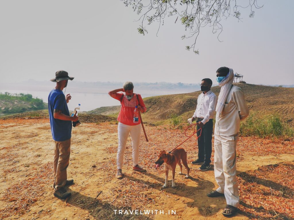 agra-beyond-taj-chambal-ravine-walk-guided-tour-travelwith.in