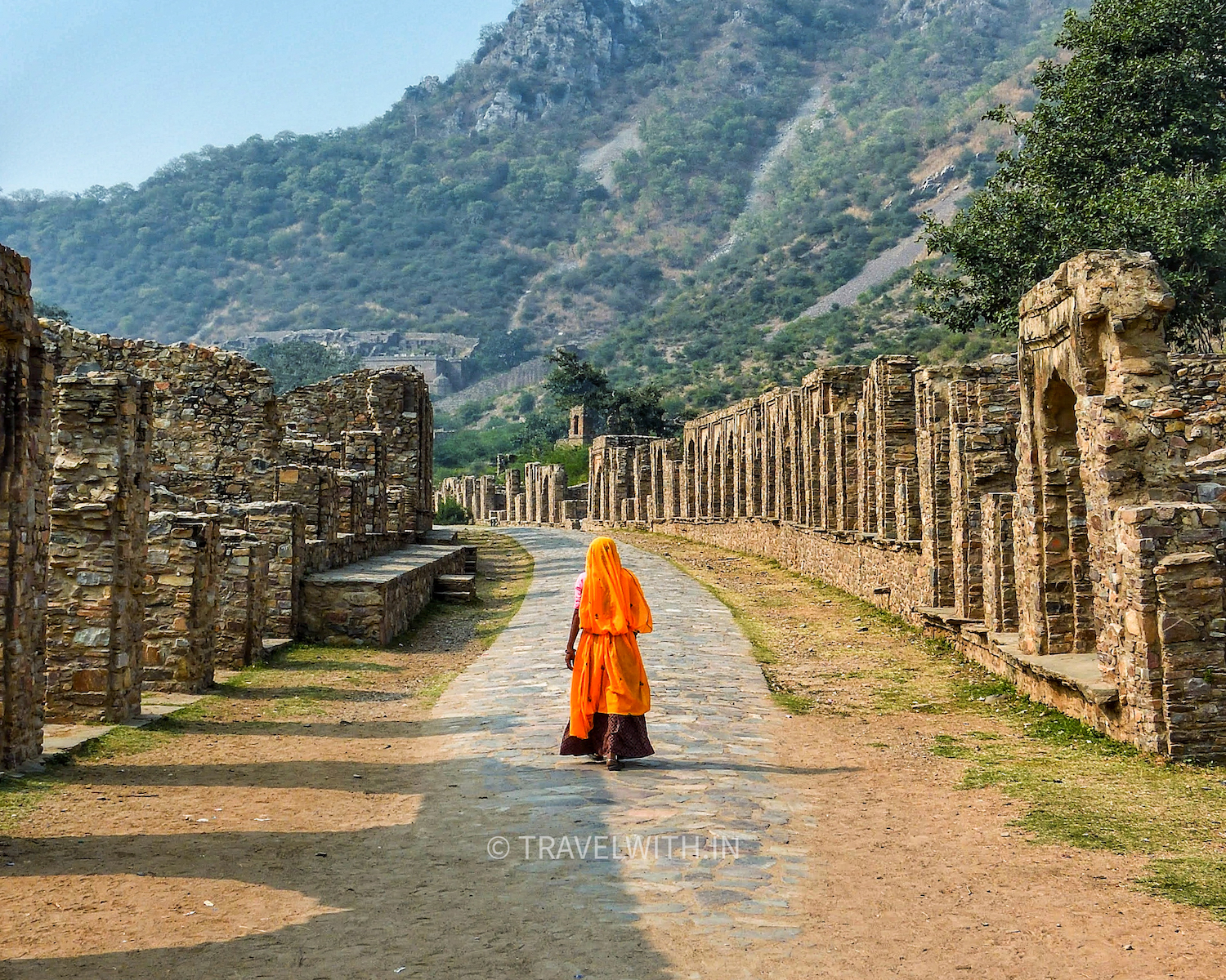 sariska-bhangarh-fort-haunted-travelwith