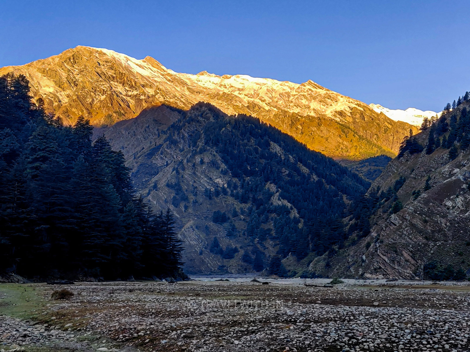 golden-hour-bhagirathi-ganga-river-harsil-gangotri-dham-travelwith